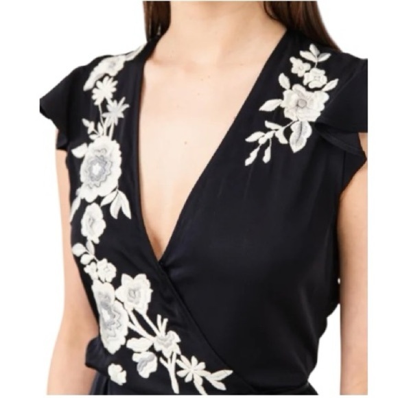 VENUS Black w/ White Embroidered Floral Asymmetric Fringe Wrap Midi Dress Size 8 - Picture 5 of 11